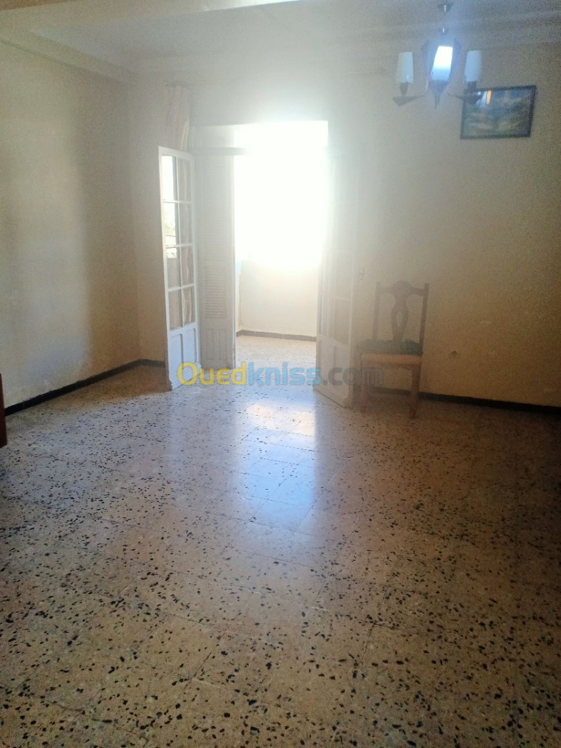 Vente Appartement F4 Tizi Ouzou Azeffoun