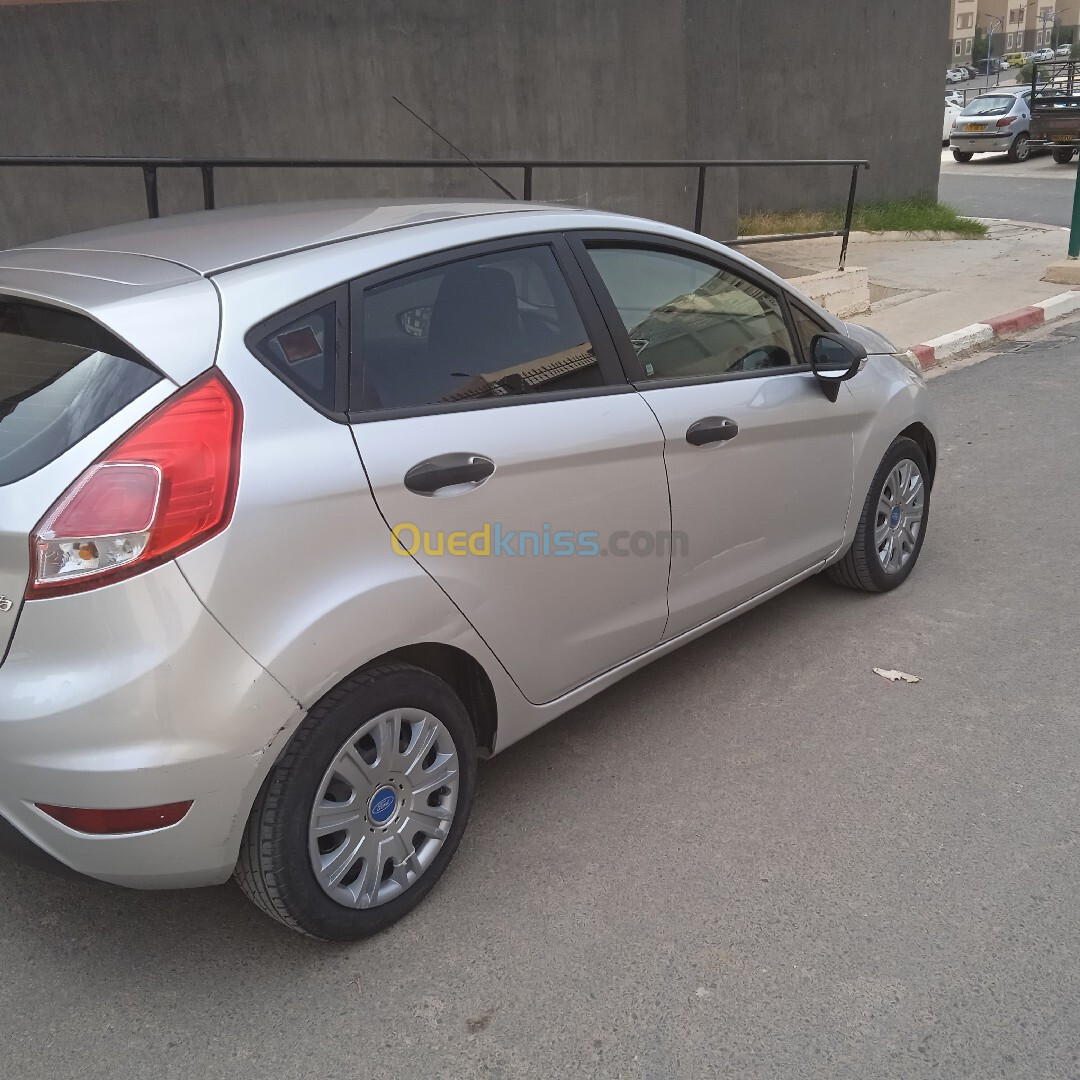 Ford Fiesta 2015 City