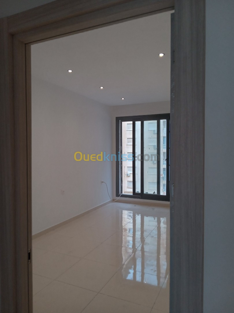 Vente Appartement F5 Alger El achour