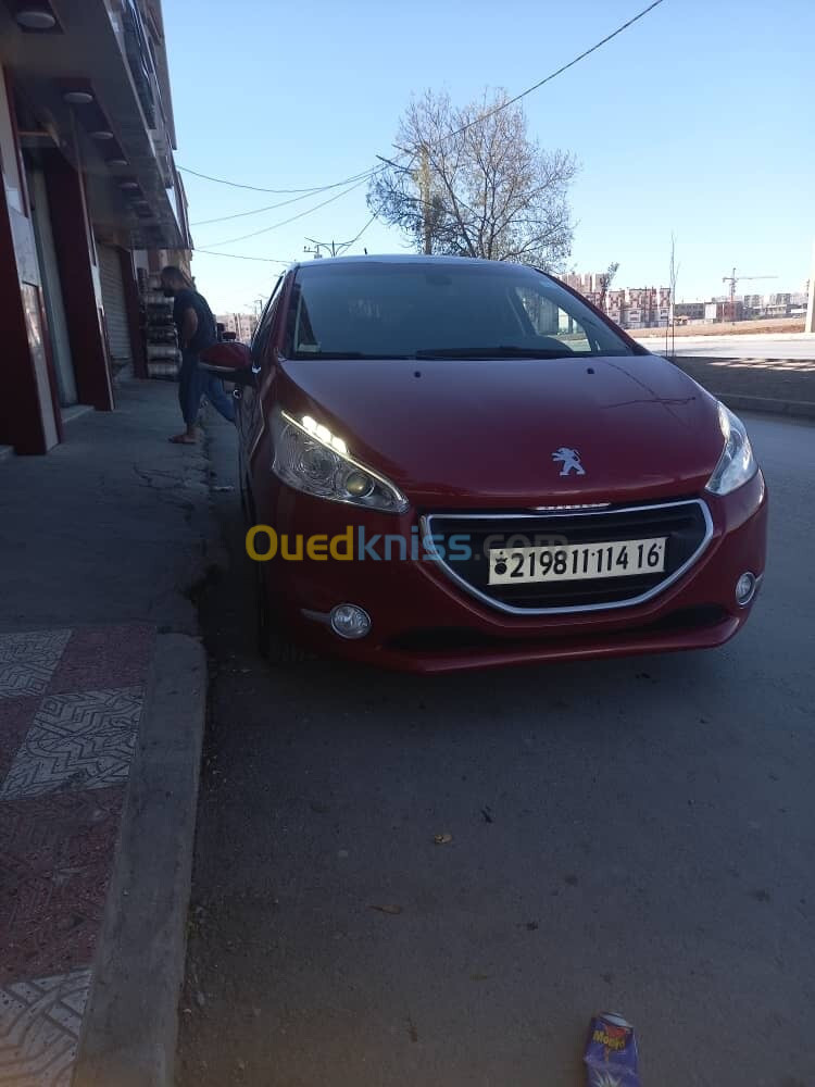 Peugeot 208 2014 Allure