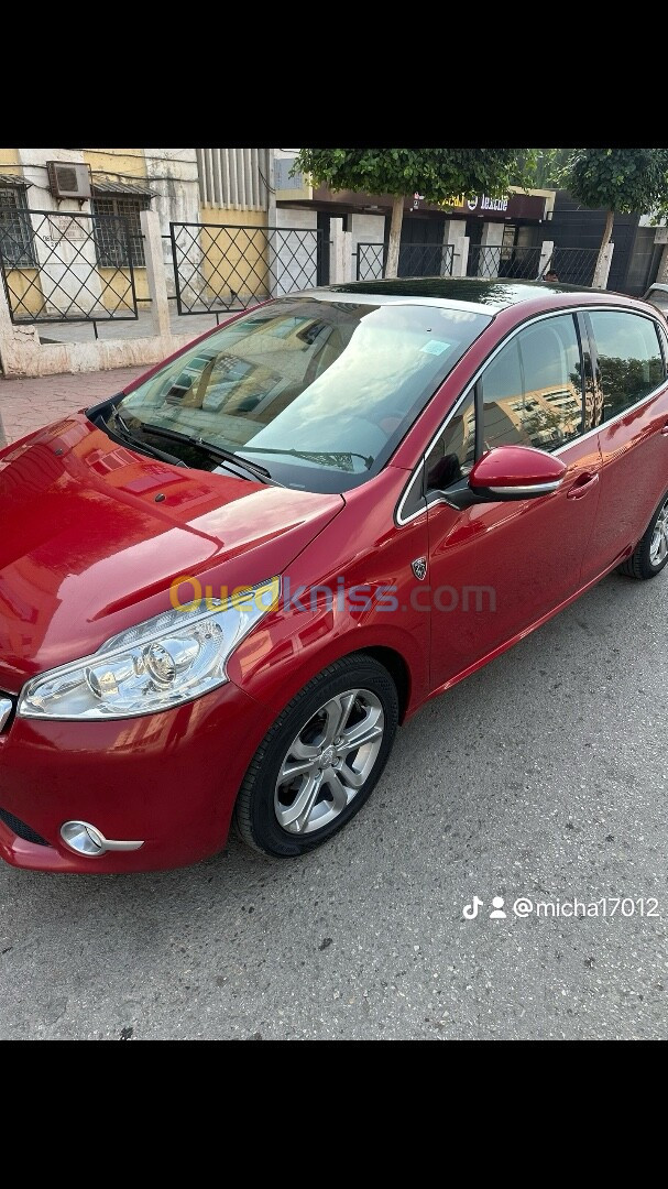 Peugeot 208 2014 Allure