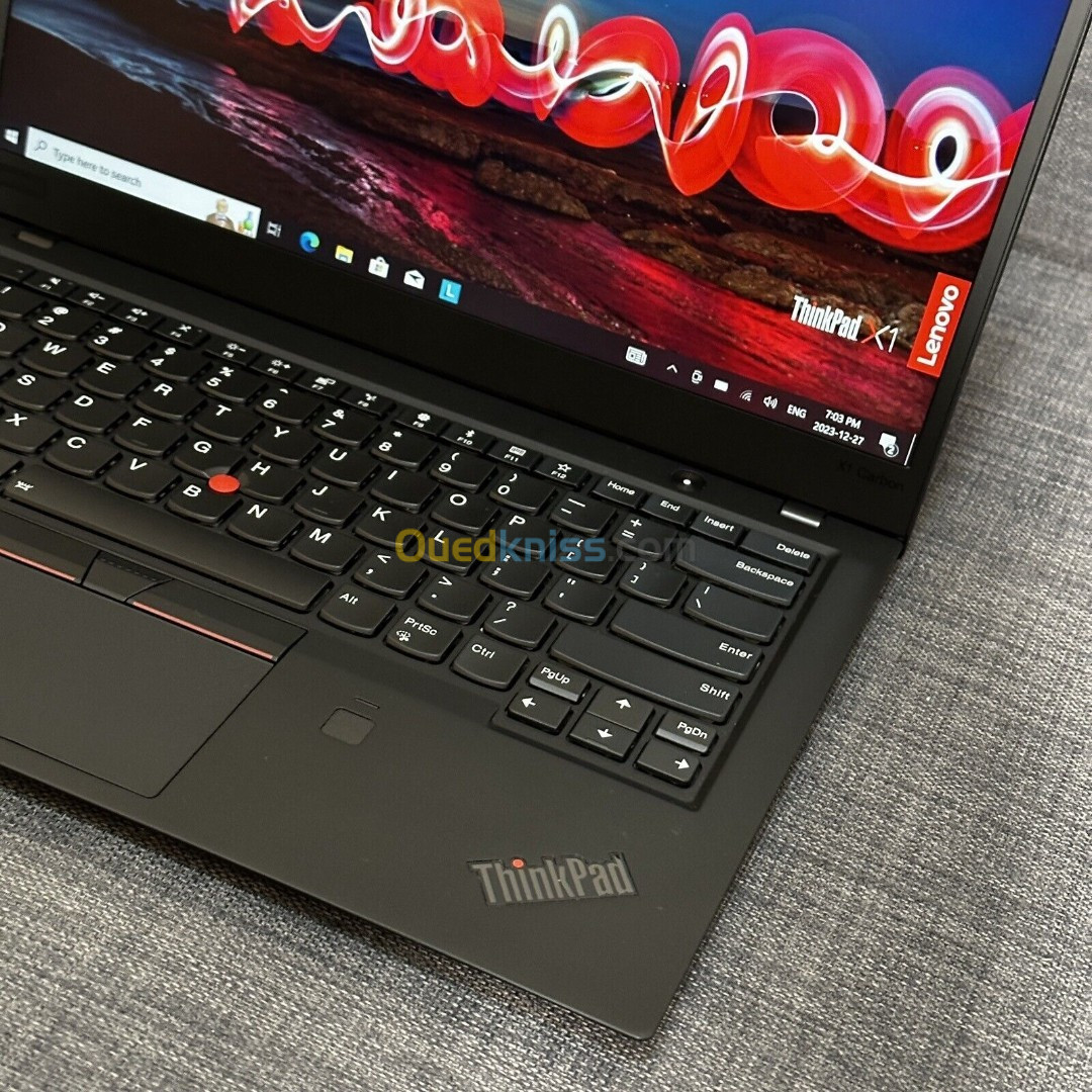 Lenovo Carbon X1 with HDR Dolby Vision