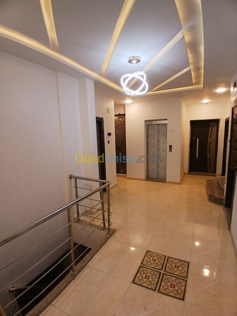 Vente Appartement F4 Alger Bordj el bahri