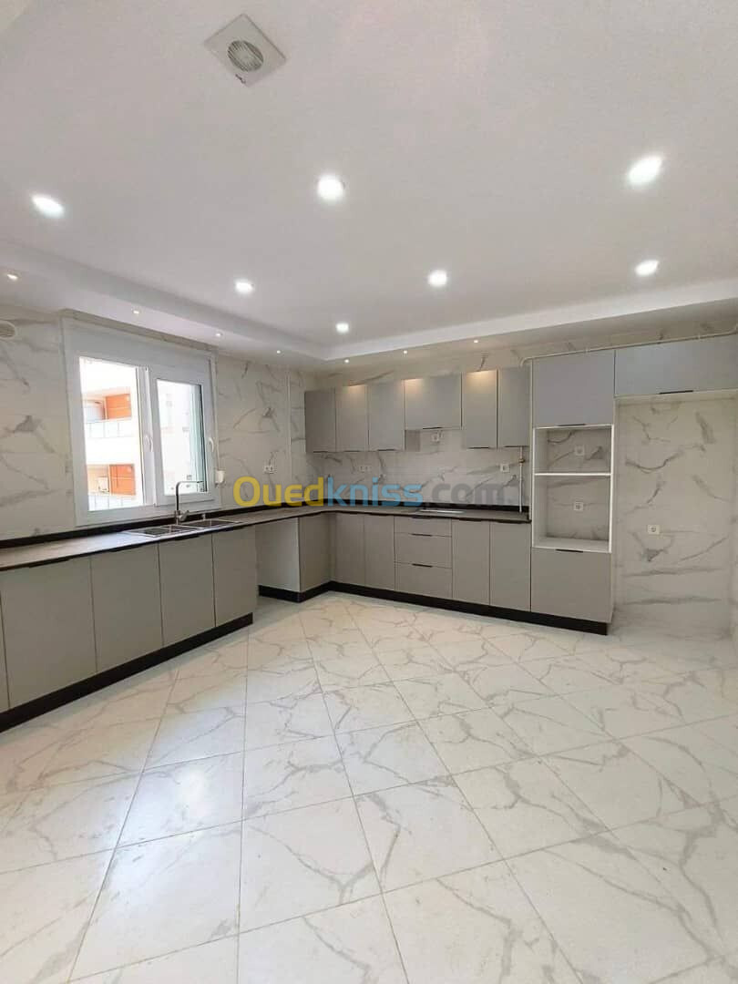 Vente Appartement F3 Alger Bordj el bahri