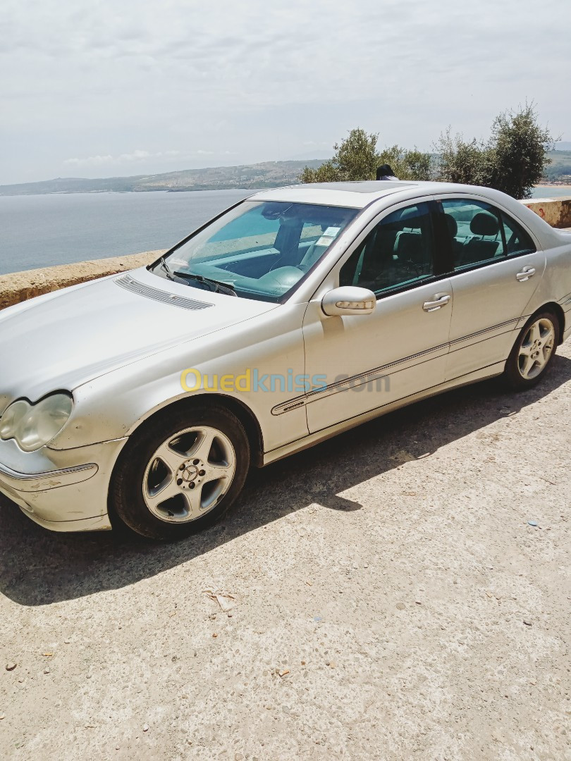 Mercedes Classe C 2002 220 Exclusive