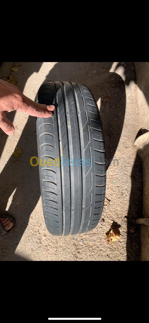 Pneu 185/65 R15 BRIDOESTONE