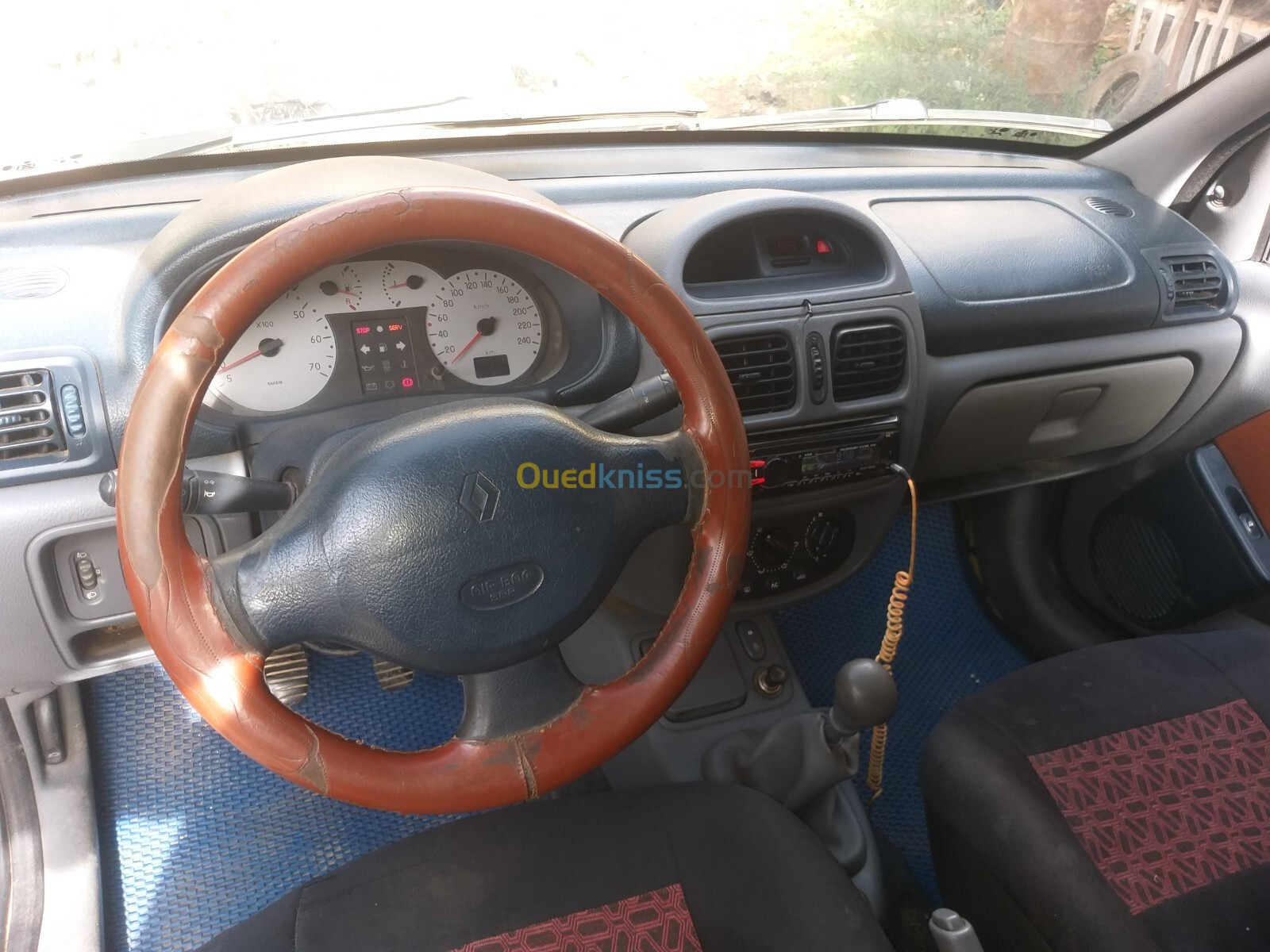 Renault Clio 2 1999 كليو دبزة