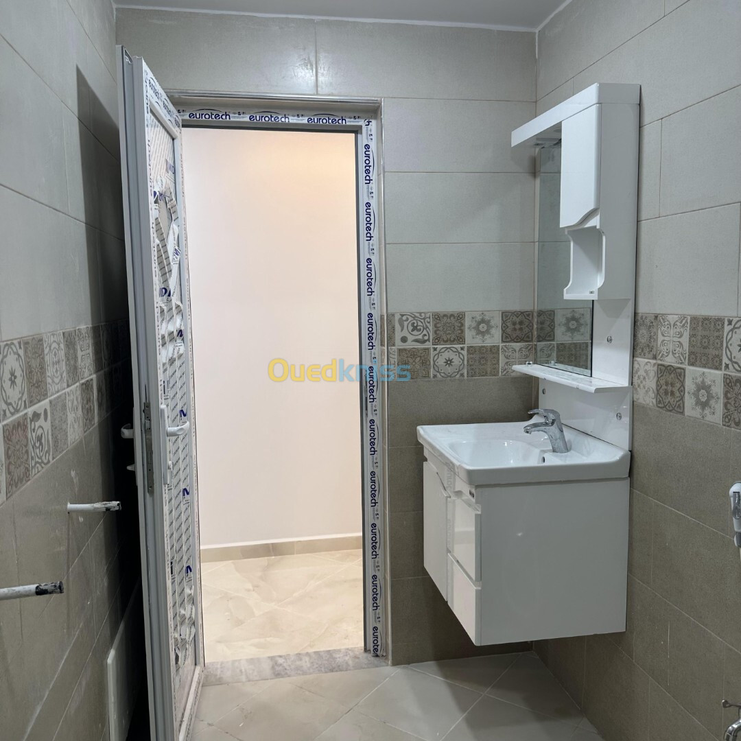 Vente Appartement F2 Alger Bordj el kiffan