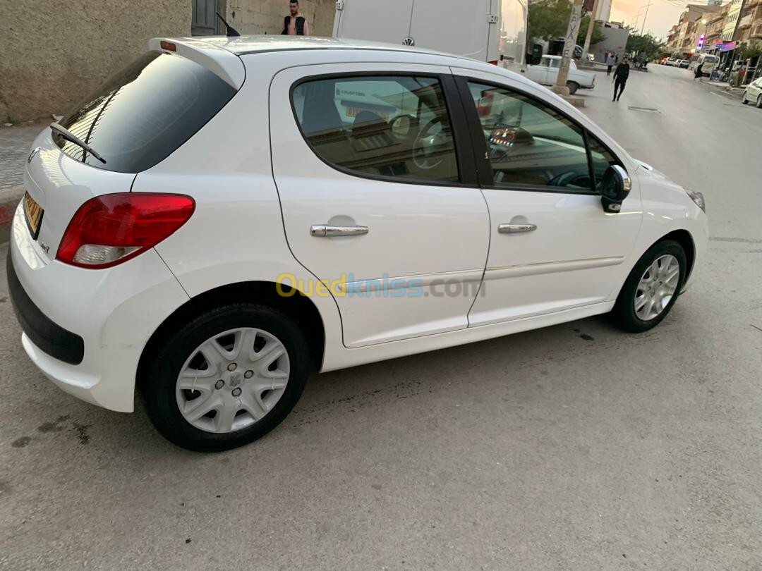 Peugeot 207 2012 