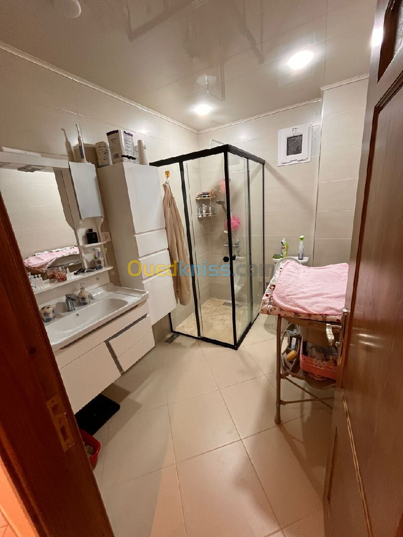 Location Appartement F3 Alger Hydra