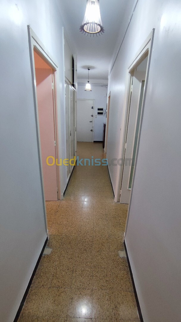 Location Appartement F3 Alger El mouradia