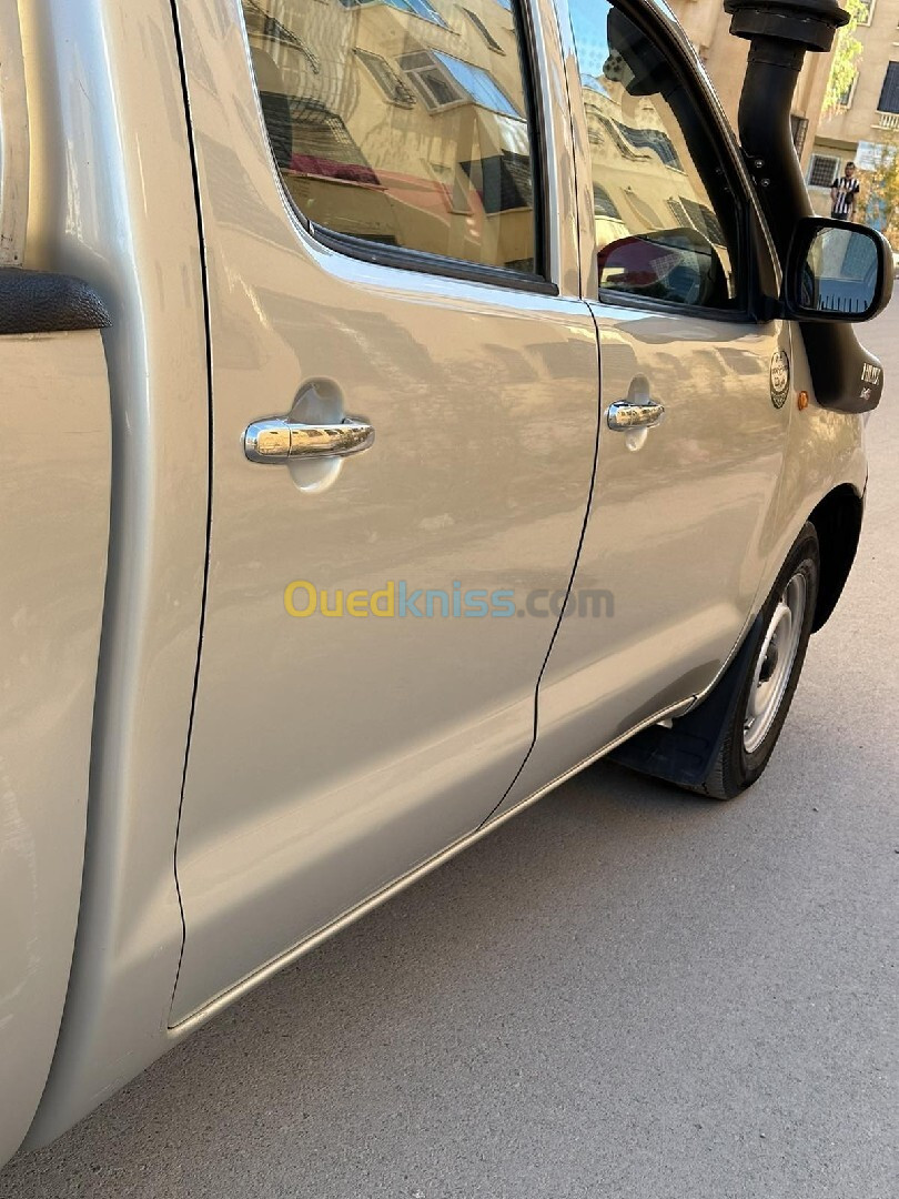 Toyota Hilux 2012 Double cabine    4×2