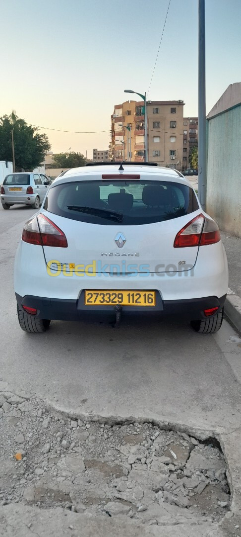 Renault Megane 3 2012 Play