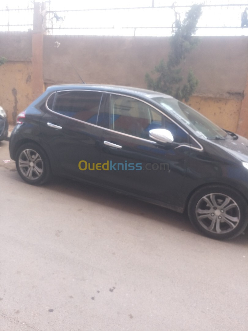 Peugeot 208 2013 Allure