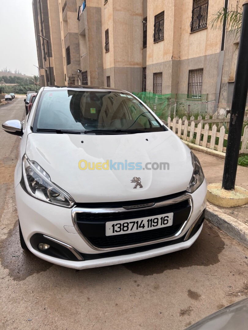 Peugeot 208 2019 Allure