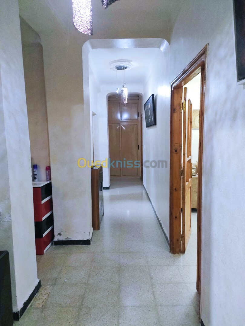 Vente Appartement F4 Skikda Ramdane djamel