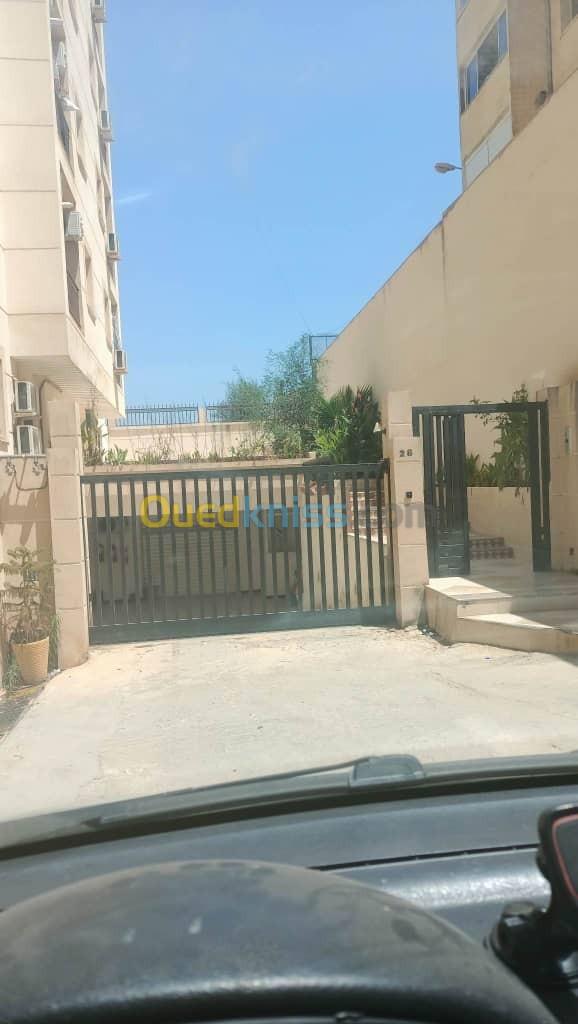 Location vacances Appartement F3 Alger Souidania