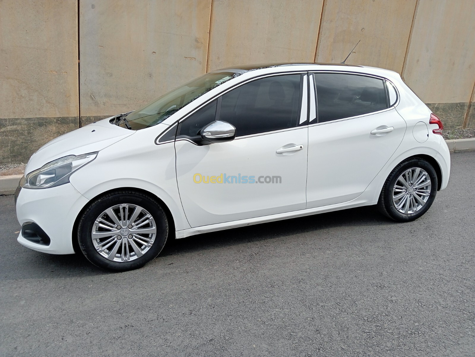 Peugeot 208 2019 Allure Facelift