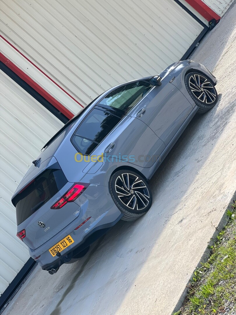 Volkswagen Golf 8 2023 Gtd full options