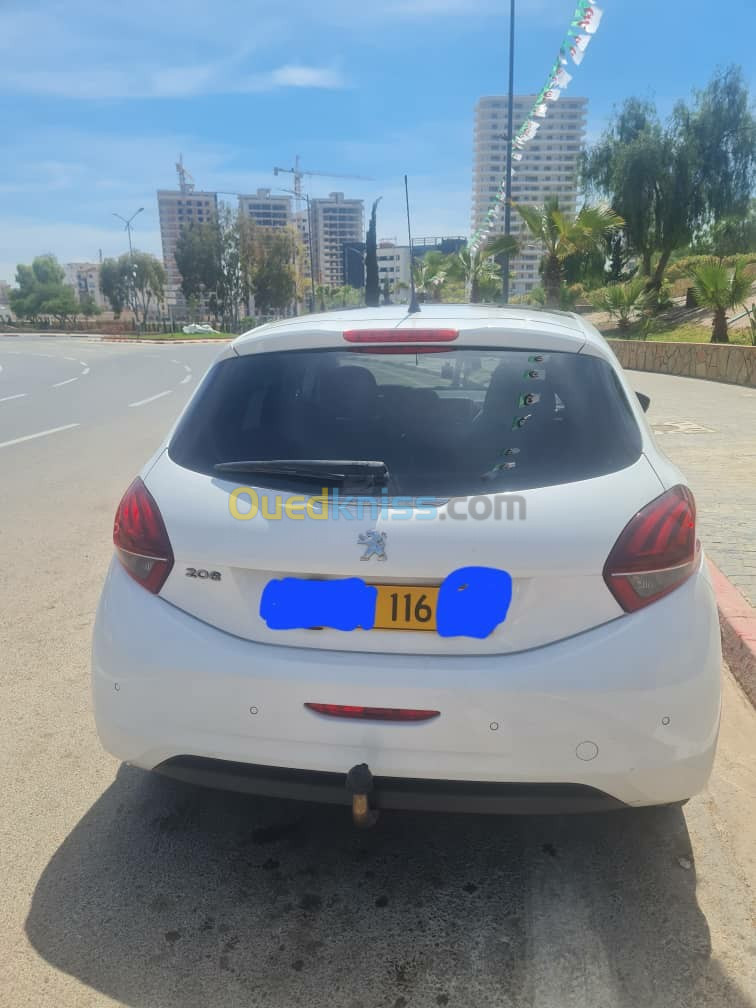 Peugeot 208 2016 Allure Facelift