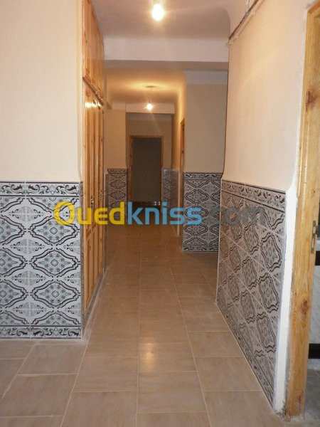 Location Appartement F5 Skikda Skikda