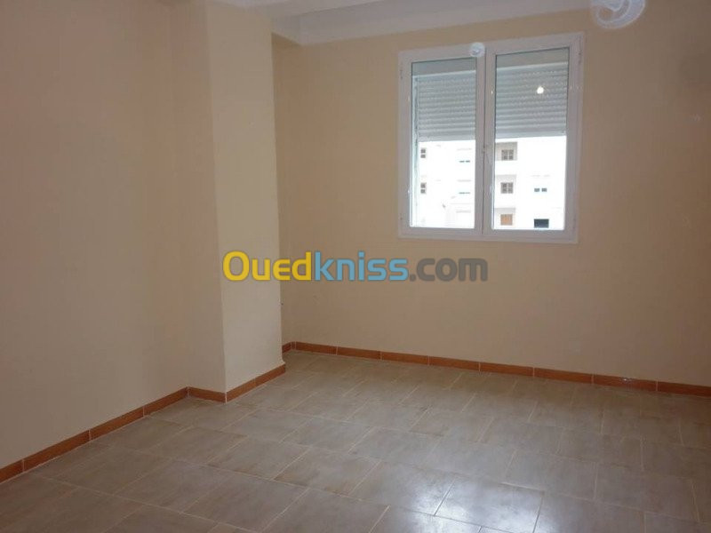 Location Appartement F5 Skikda Skikda