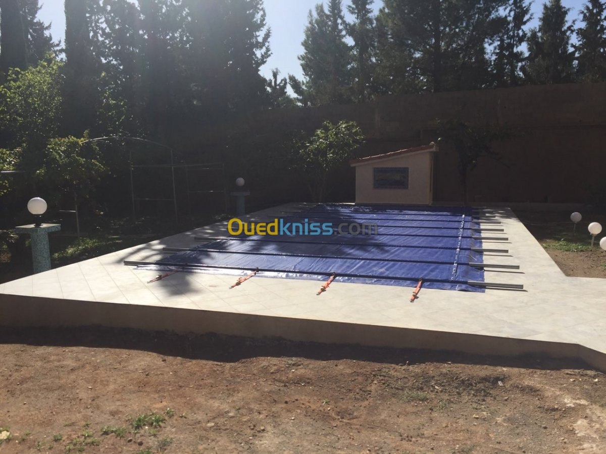 Couverture piscine (Bâche avec barres en Aluminium - Abri )