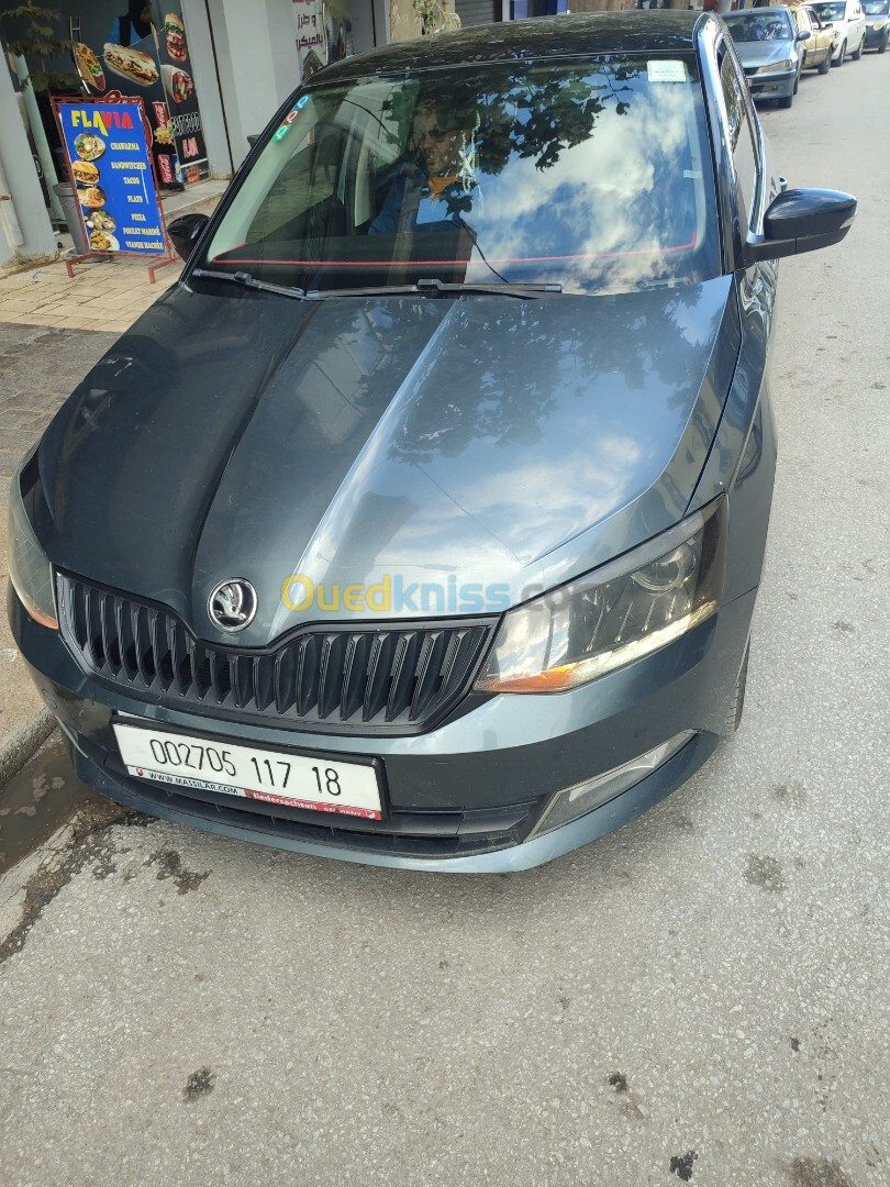 Skoda Fabia 2017 Style (avec toit panoramique)