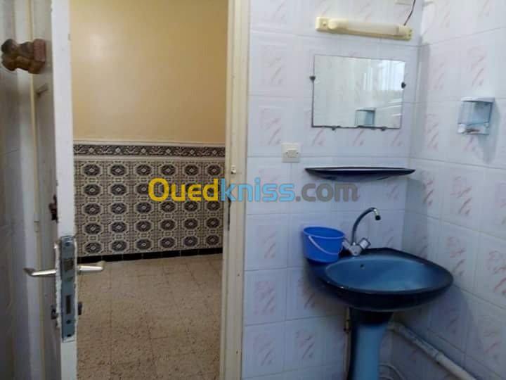 Location Appartement F2 Oran Ain el turck