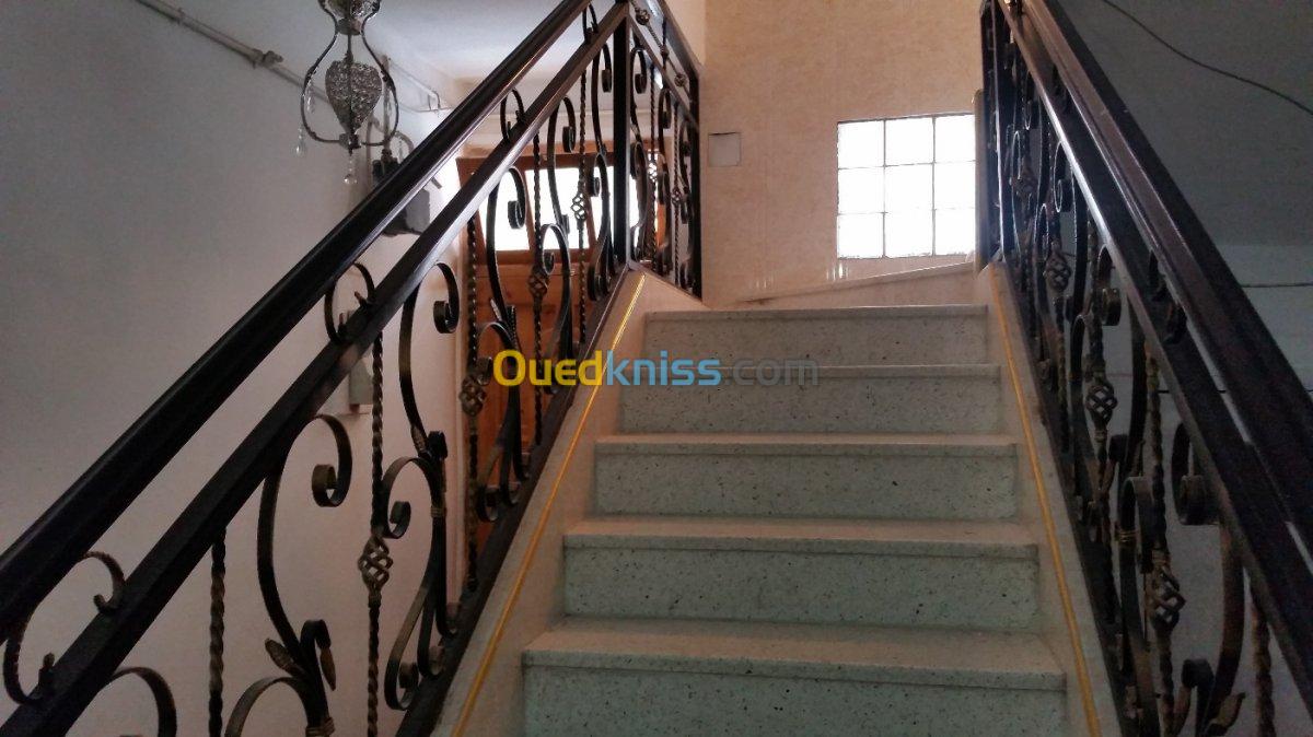 Vente Niveau De Villa F6 Oum El Bouaghi Ain beida