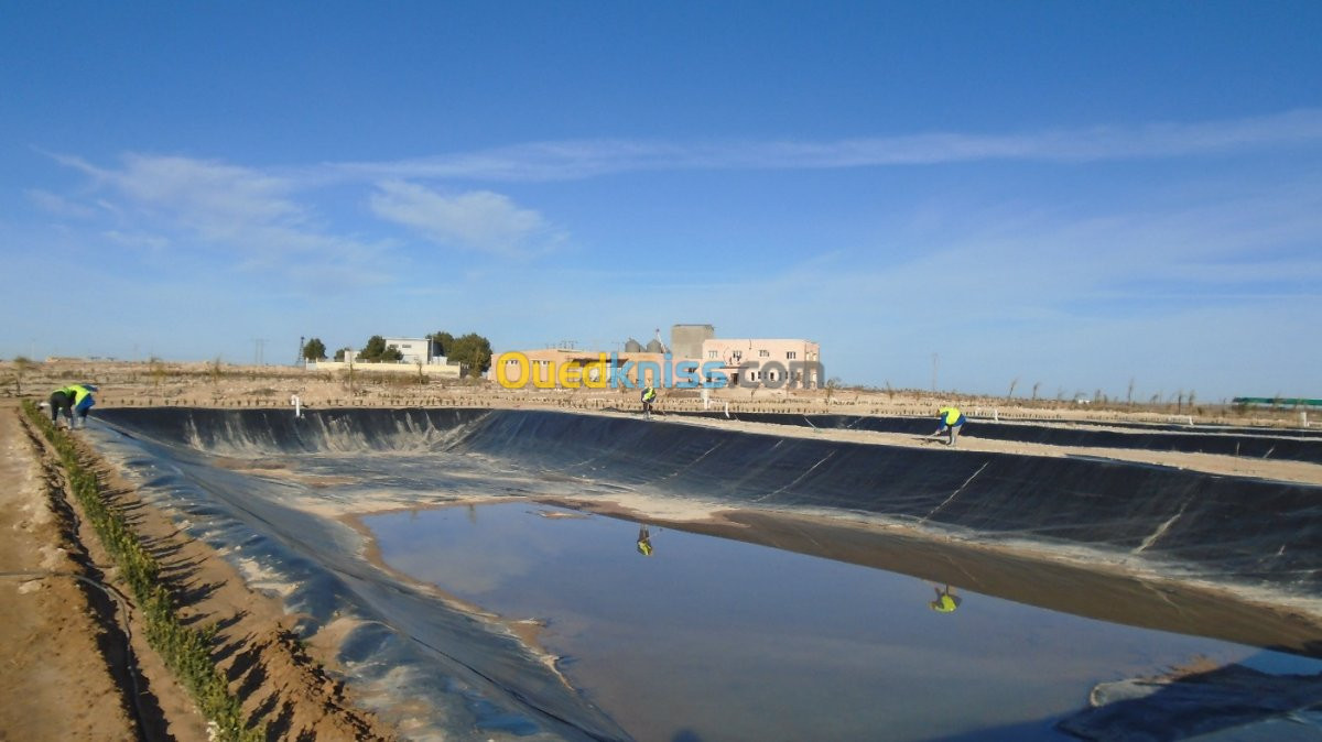 TRAVAUX D'ETANCHEITE / GEOMEMBRANE .