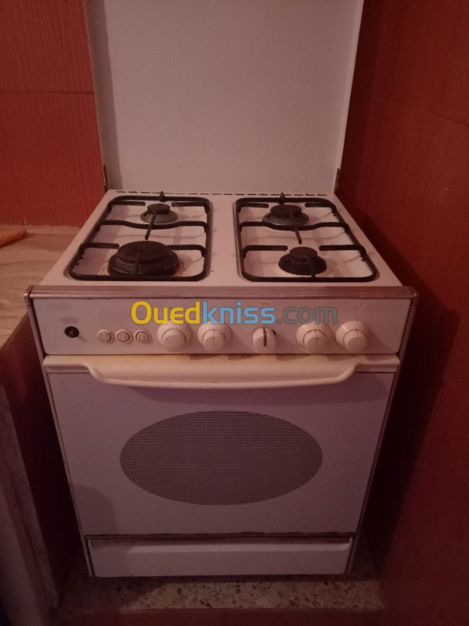 Location Appartement F1 Tizi ouzou Azeffoun