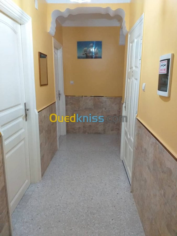 Location vacances Appartement F3 Jijel Jijel