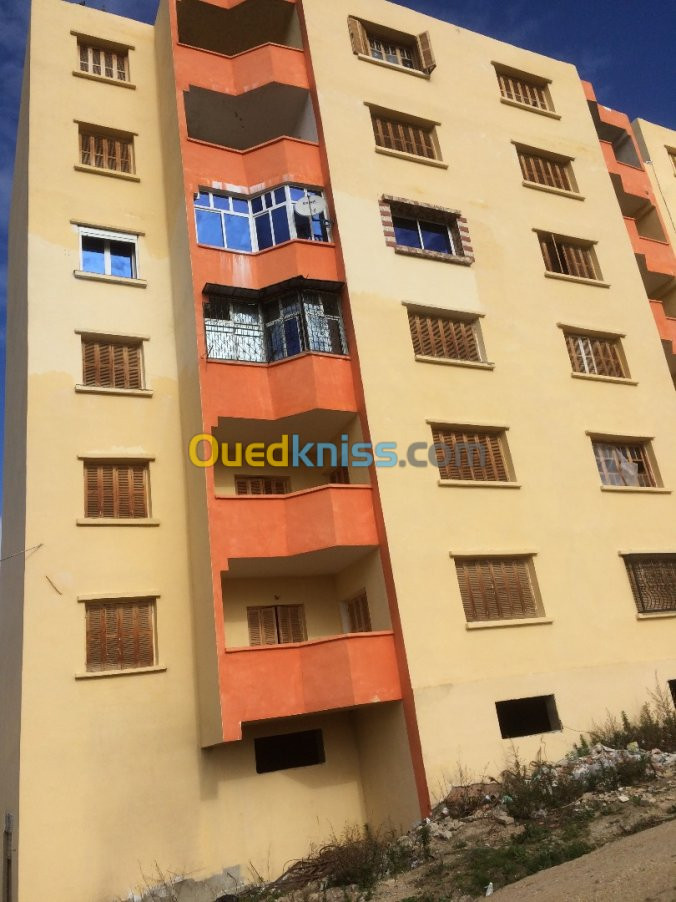 Vente Appartement F4 Skikda Ramdane djamel