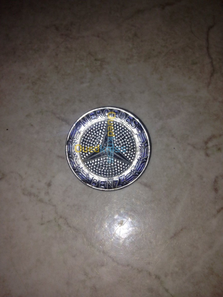 Logo (calandre) mercedes 