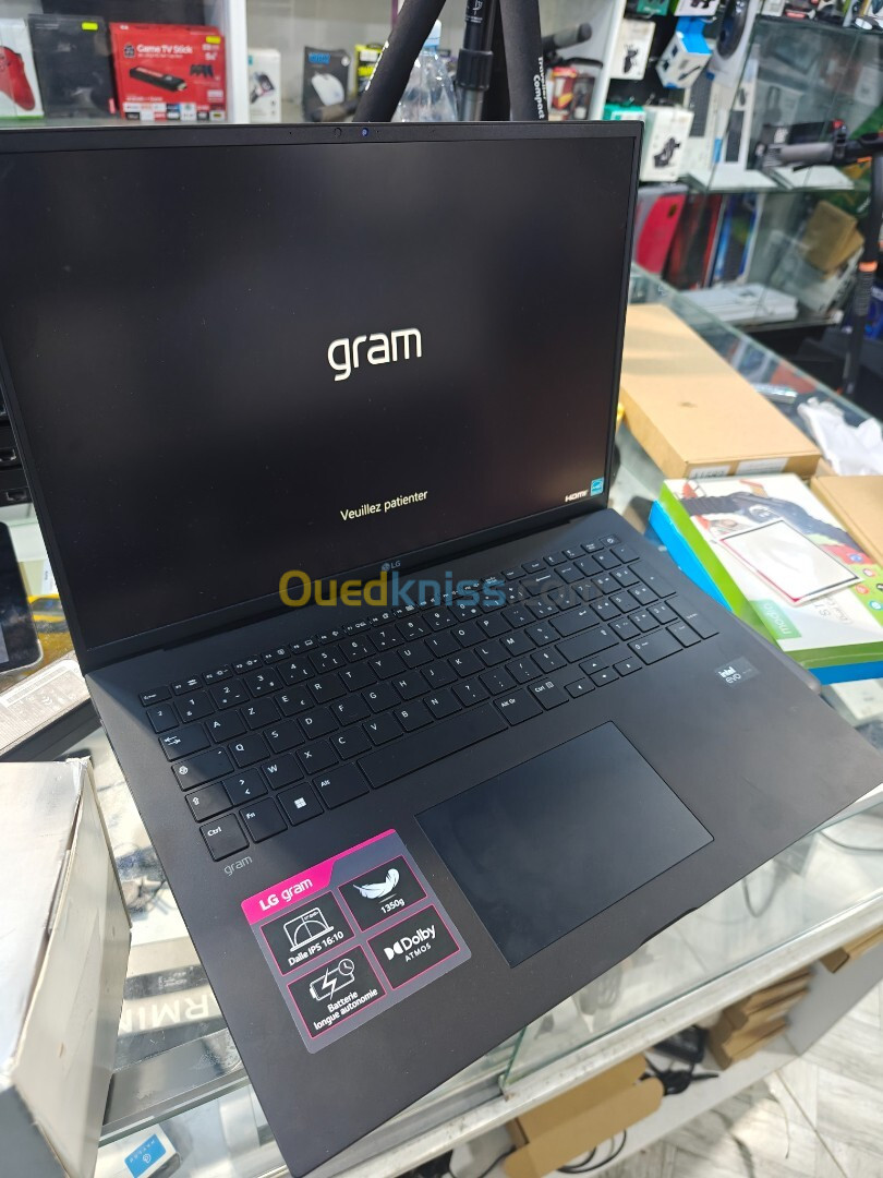 LG gram ULTRA 7 155H 16GB 1TB