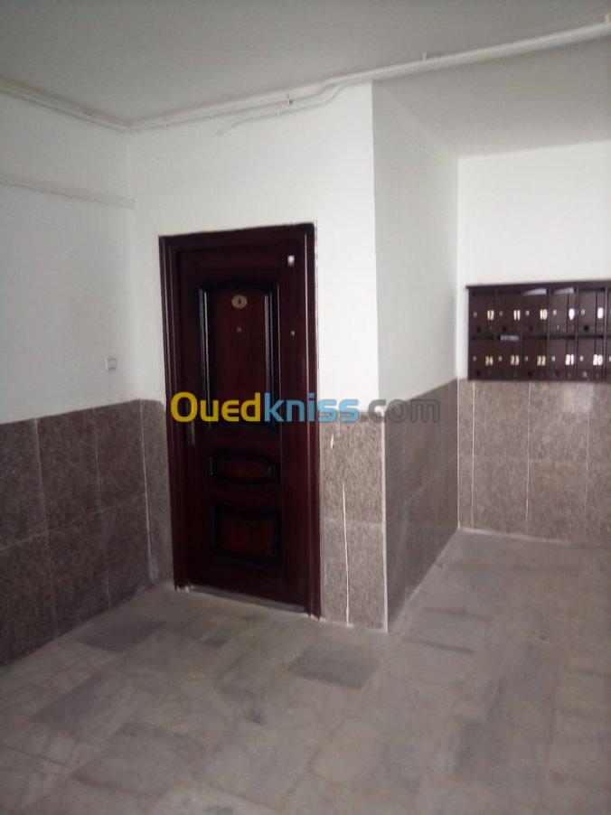 Location Appartement F4 Oran Sidi chami