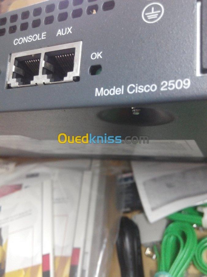 Cisco 2500 Access Server AS2509-RJ