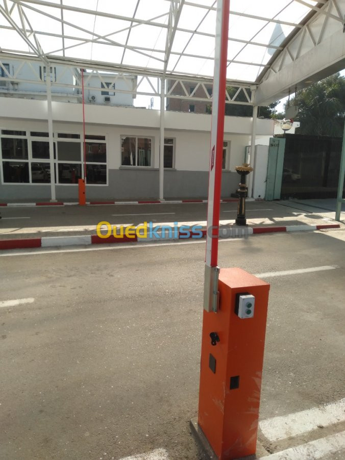 Barrière automatique électrique parking