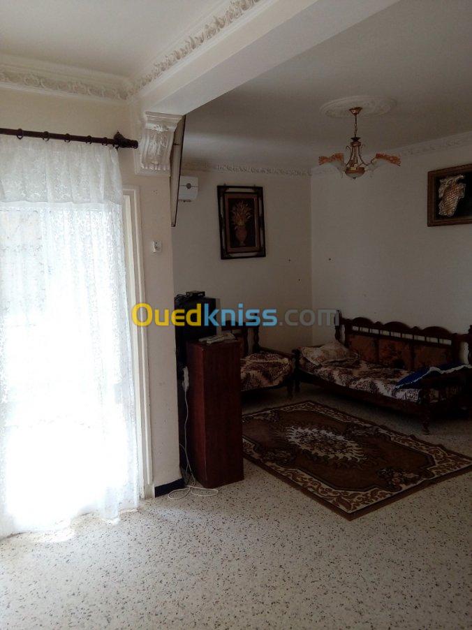 Location vacances Appartement F3 Jijel Jijel