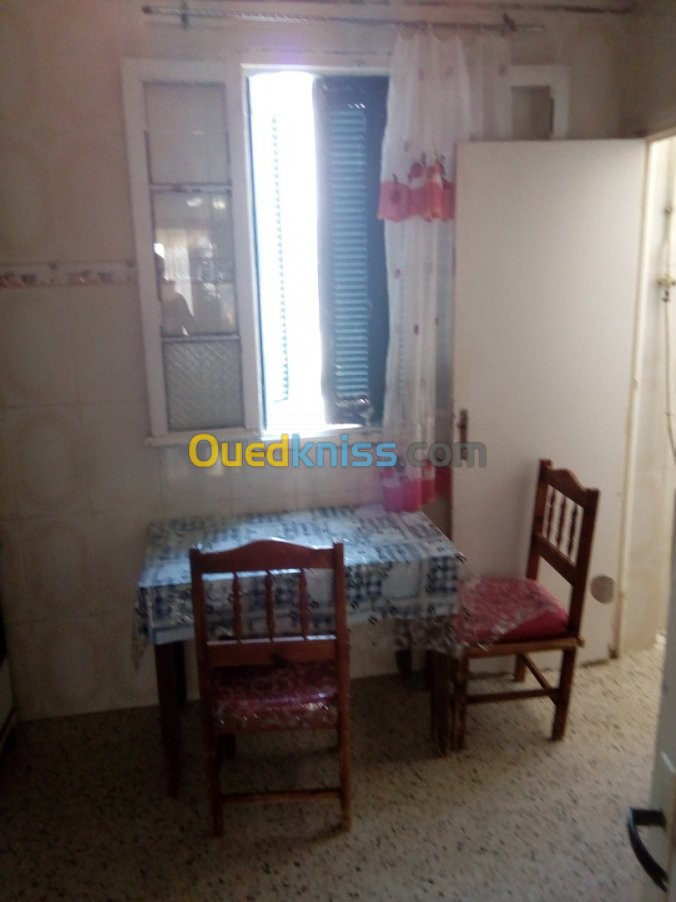 Location vacances Appartement F3 Jijel Jijel