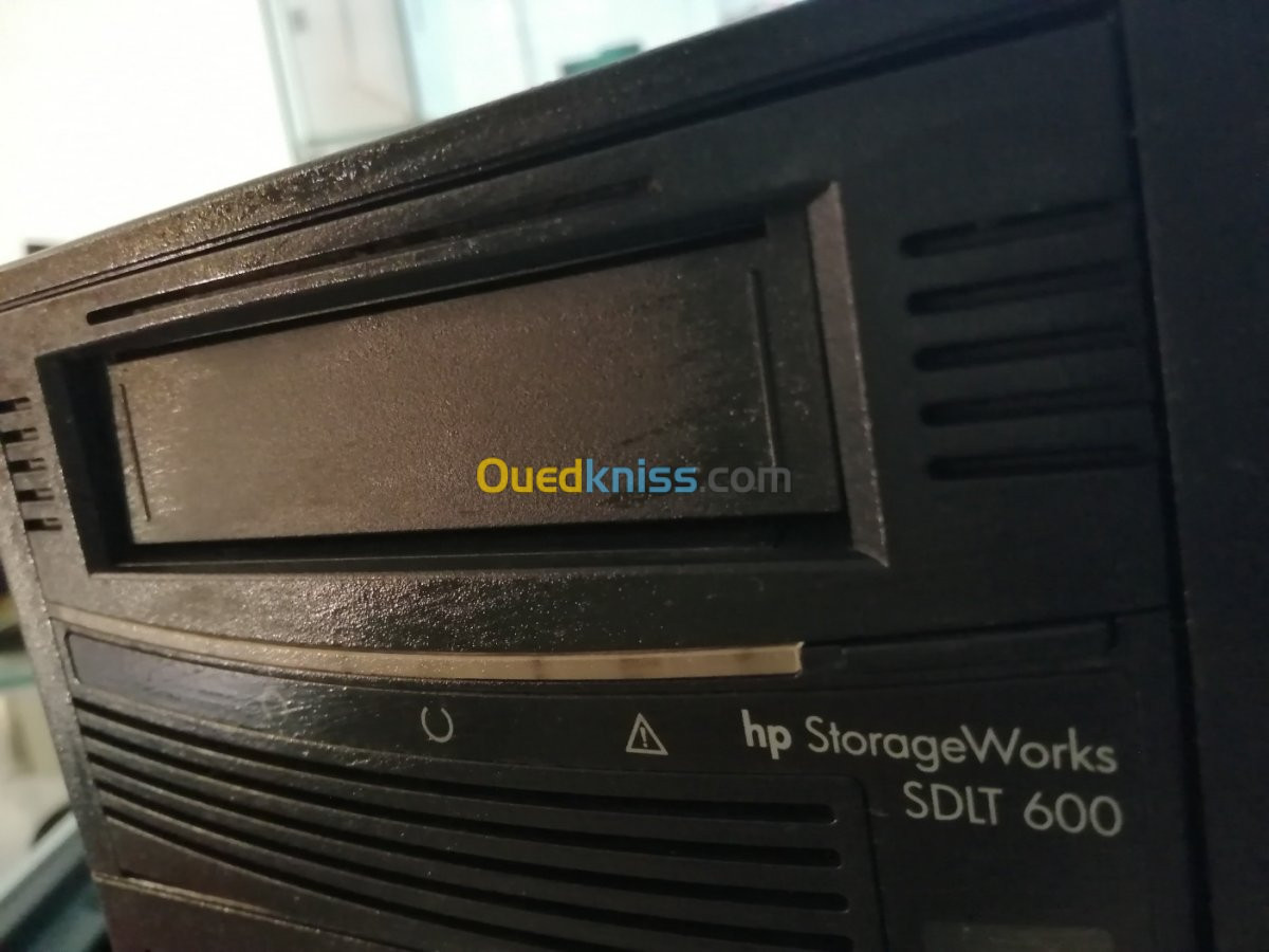 Lecteur de bande hp SLDT600