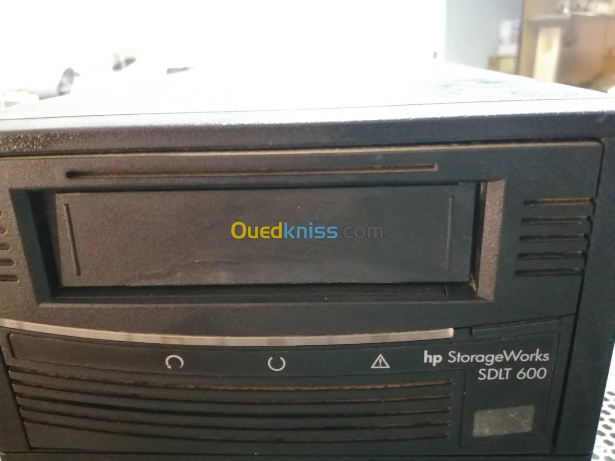 Lecteur de bande hp SLDT600