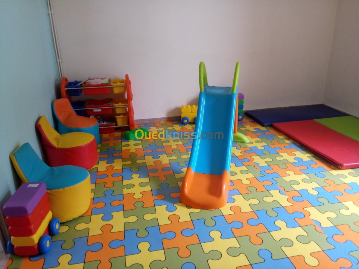 CRECHE ET MATERNELLE