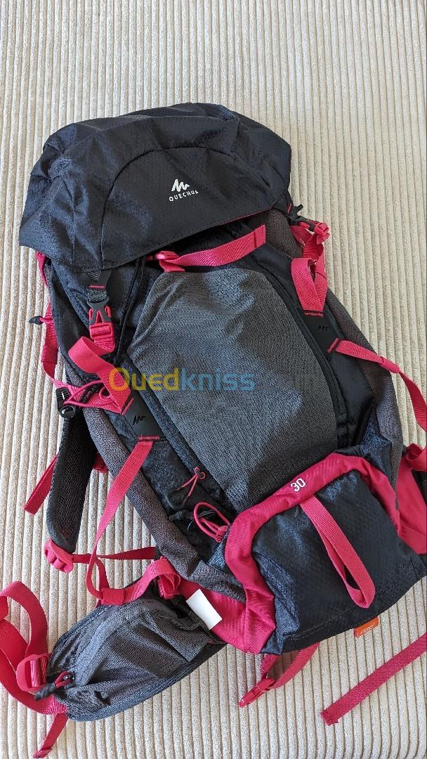 Sac à dos de randonnée montagne 30L - MH500 QUECHUA