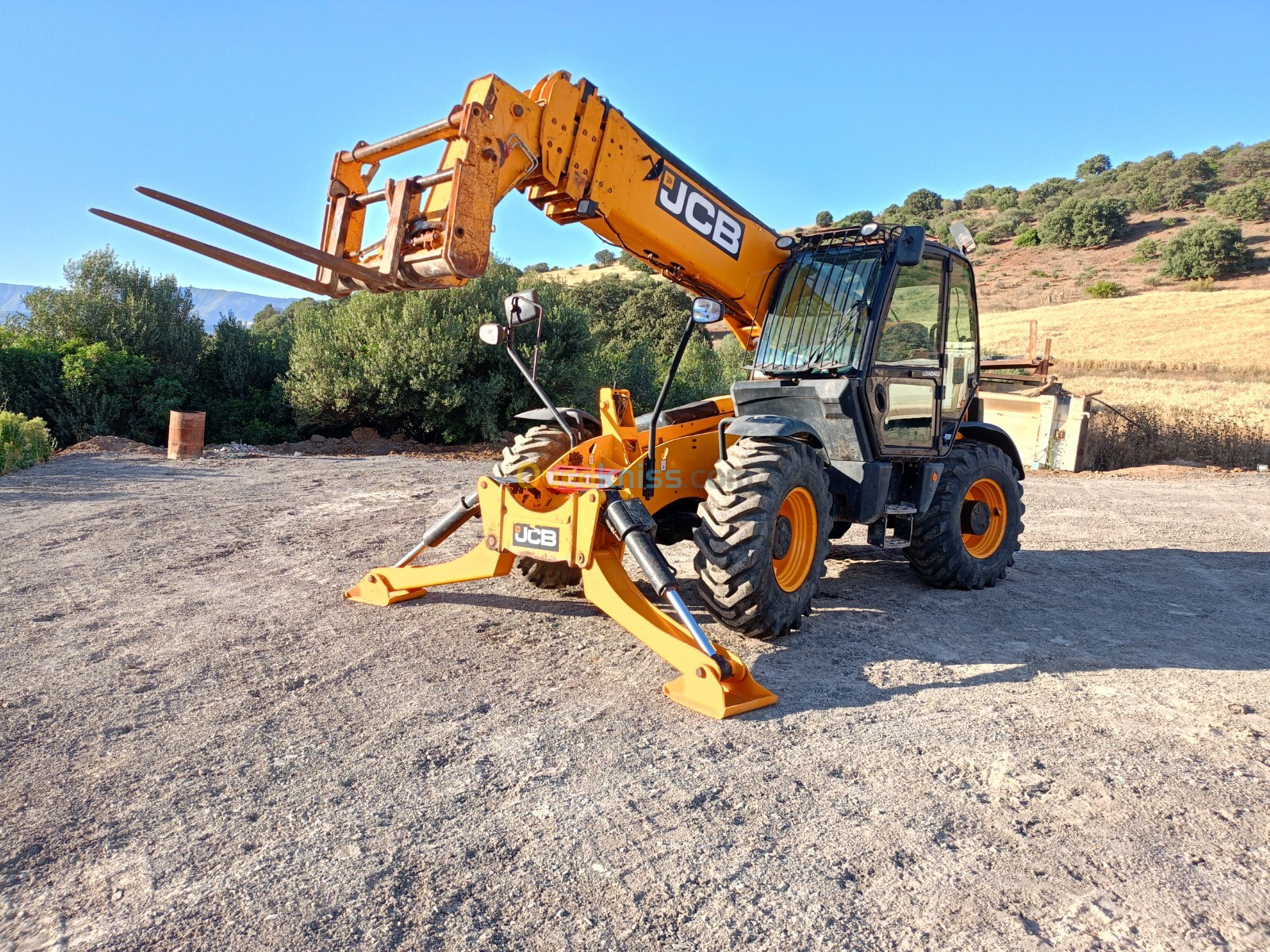 JCB Klark 2017