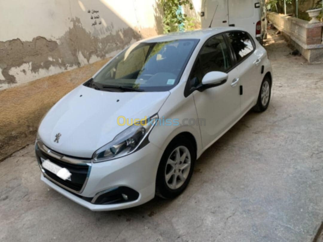 Peugeot 208 2016 Allure Facelift