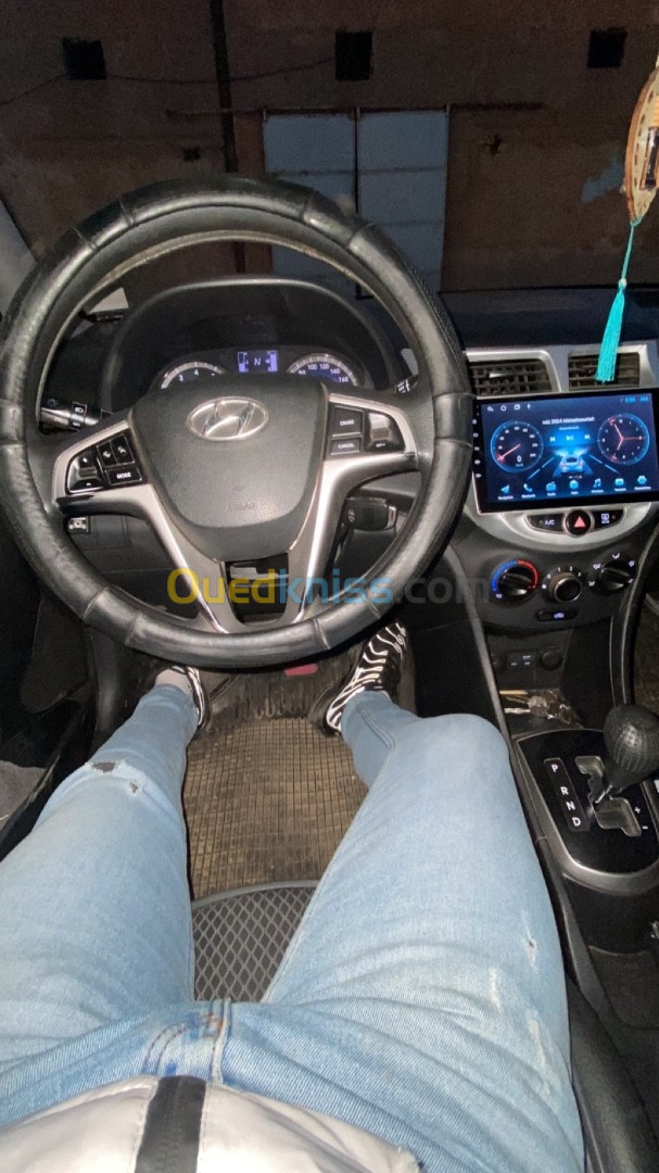 Hyundai Accent RB  4 portes 2018 Accent RB  4 portes