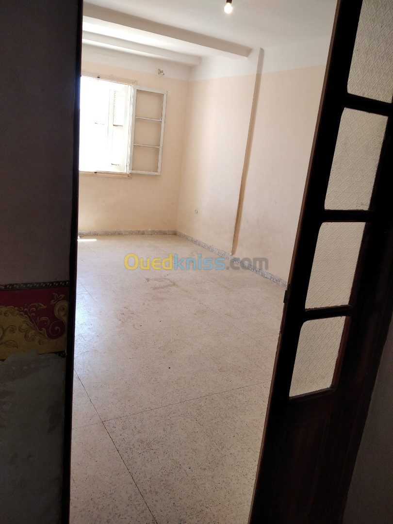 Vente Appartement F4 Chlef Chlef