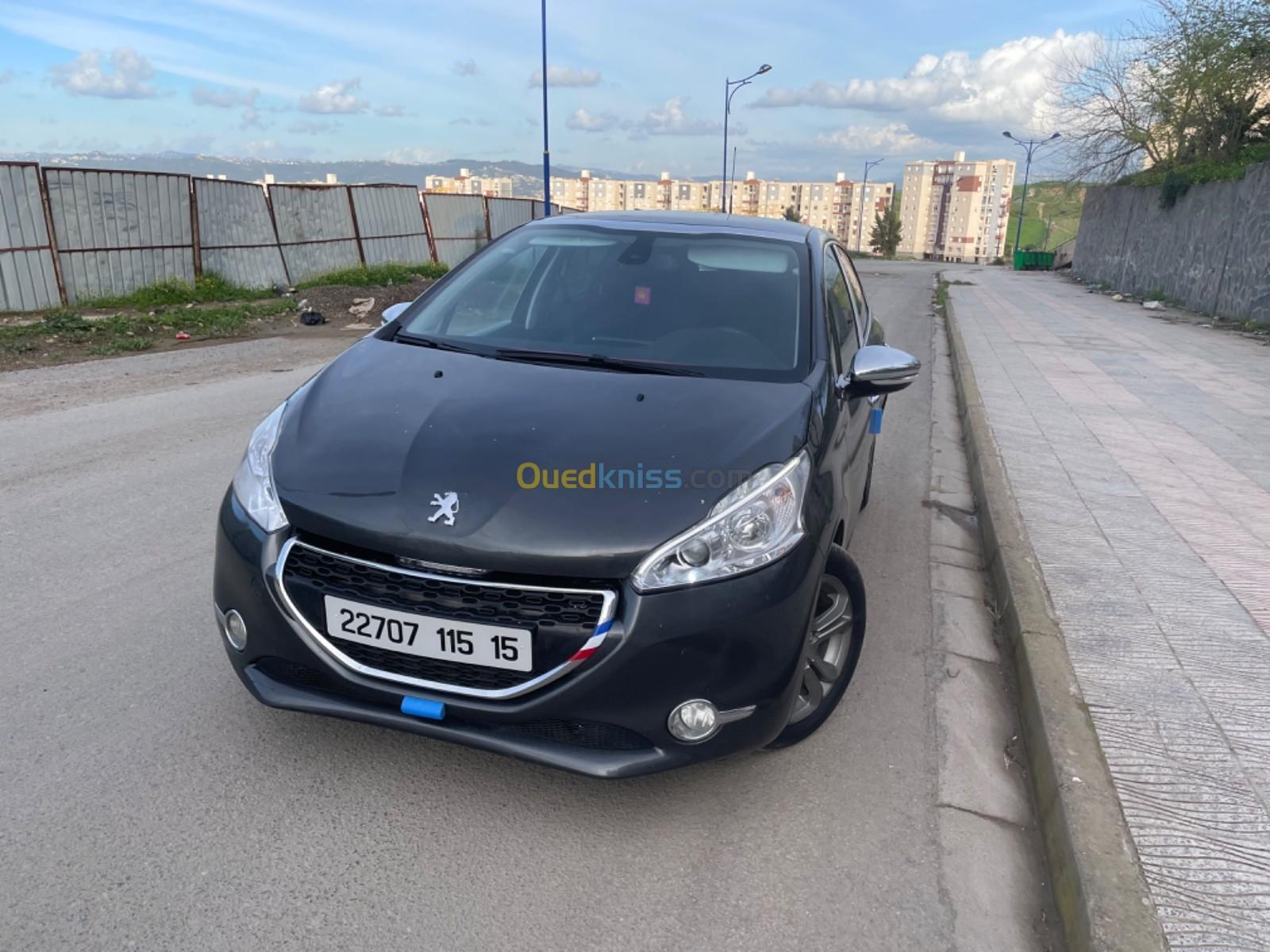 Peugeot 208 2015 Allure